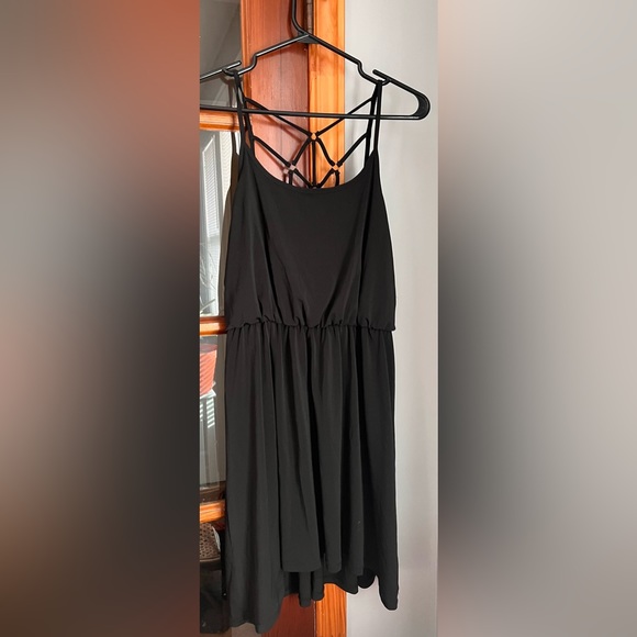 ⭐️♥️Little Black Dress with Web Looking Back - Picture 1 of 4